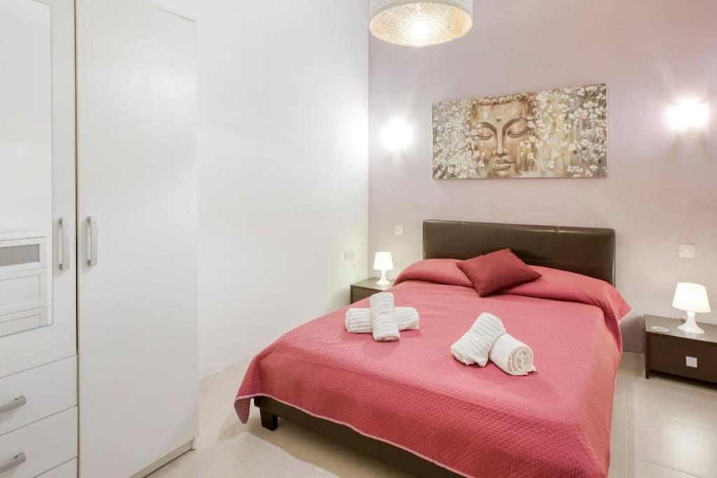 Apartment Bright & Airy St. Julian's Flat